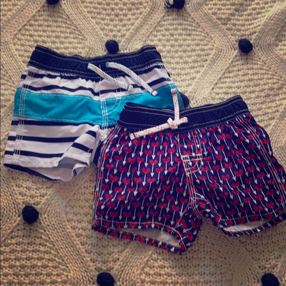 2 baby Gap boys swim trunks 0-6 mos EUC!